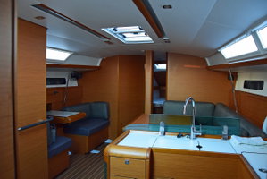 Sun Odyssey 449 „Beaujolais“ – fotka 9
