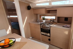 Oceanis 37.1 „Breeze“ – fotka 13