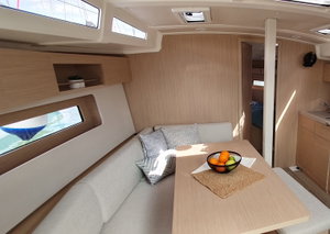 Oceanis 37.1 „Breeze“ – fotka 16