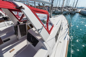 Oceanis 38 „Rusalka“ – fotka 9