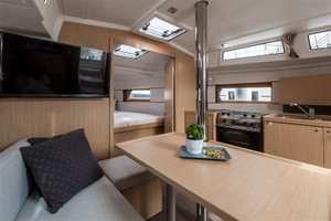 Oceanis 38.1 „Majano“ – fotka 10
