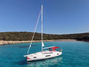 Oceanis 40.1 „Kobe“ – fotka 1