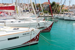 Oceanis 45 „Mobula One“ – fotka 6