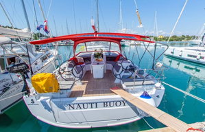 Oceanis 46.1 „Nauti Buoy“ – fotka 8