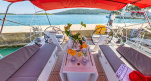 Oceanis 46.1 „Nauti Buoy“ – fotka 9