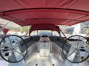 Oceanis 46.1 „Bumblebee“ – fotka 6