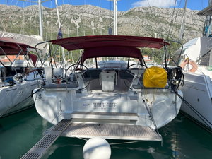 Oceanis 46.1 „Bumblebee“ – fotka 2