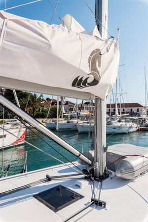 Oceanis 48 „Flou“ – fotka 11