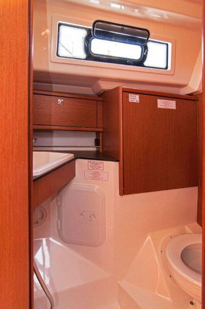 Bavaria 34 Cruiser „Adria Tina“ – fotka 6