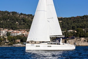 Oceanis 38 „Arsen“ – fotka 1