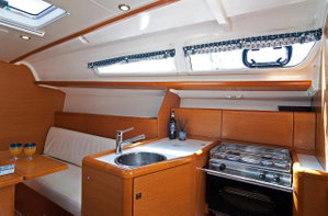 Sun Odyssey 33i