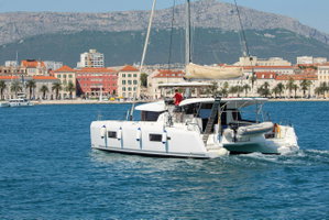 Lagoon 42 „Poppy“ – fotka 1