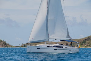 Bavaria Cruiser 41 „Patches“ – fotka 2