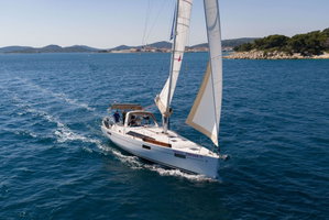 Oceanis 41.1 „Oriole“ – fotka 1