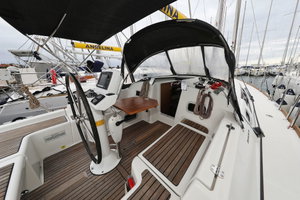 Oceanis 34