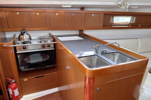 Oceanis 34.2 „LL Skyhawk“ – fotka 12