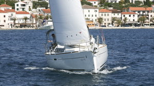 Oceanis 34.2 „LL Skyhawk“ – fotka 9