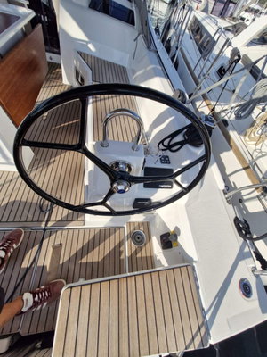 Oceanis 37.1 „Agios“ – fotka 21