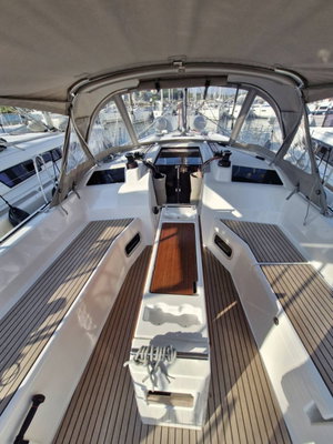 Oceanis 37.1 „Agios“ – fotka 2