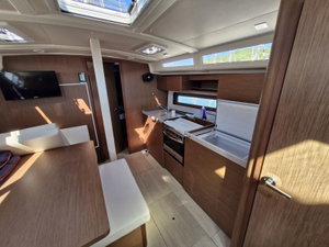 Oceanis 37.1 „Agios“ – fotka 10