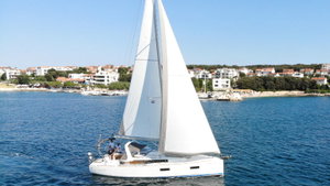 Oceanis 38 „Olli“ – fotka 9
