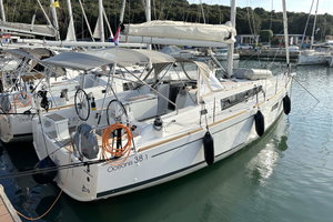 Oceanis 38.1 „Flip“ – fotka 2