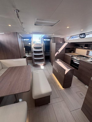 Oceanis 52 „Orange“ – fotka 6