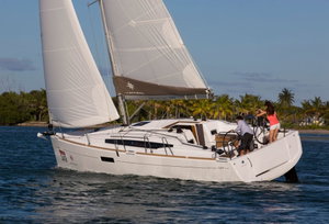 Sun Odyssey 349 „Bravo Kiss“ – fotka 1