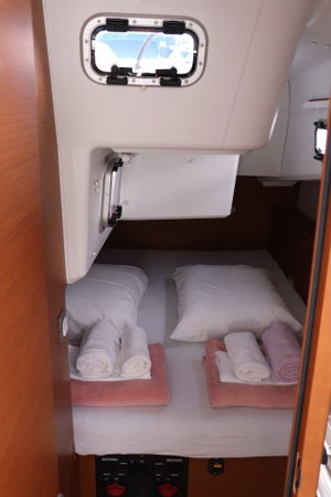Sun Odyssey 380 „Bura Kiss“ – fotka 12