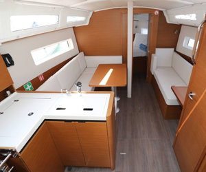 Sun Odyssey 380 „Red Kiss“ – fotka 5