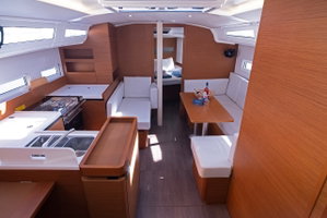 Sun Odyssey 410 „Midnight Kiss“ – fotka 2