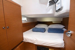 Sun Odyssey 419 „Euros“ – fotka 11