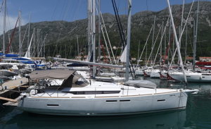 Sun Odyssey 419 „Euros“ – fotka 1