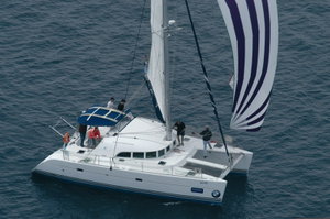 Lagoon 380 „Queen Mia“ – fotka 1