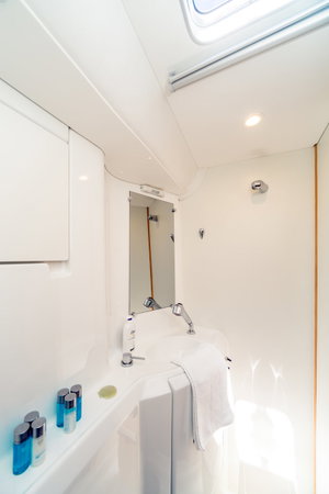 Lagoon 380 „Queen Mia“ – fotka 5