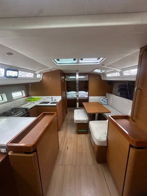 Sun Odyssey 440 „Habibi“ – fotka 2