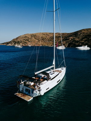 Bavaria C57 „Elli“ – fotka 2