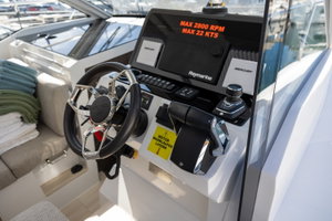 Sealine C335 „Min Maity“ – fotka 9