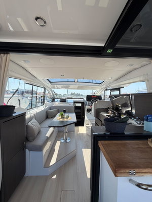 Sealine C335 „Min Maity“ – fotka 2