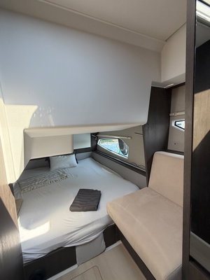 Sealine C335 „Min Maity“ – fotka 12