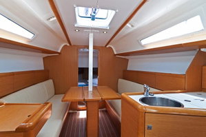 Sun Odyssey 33i