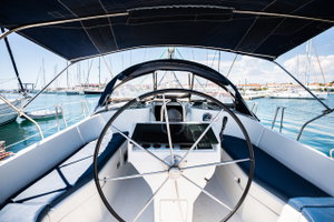 Oceanis 411 „Hypo“ – fotka 7