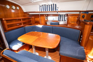 Oceanis 411 „Hypo“ – fotka 8
