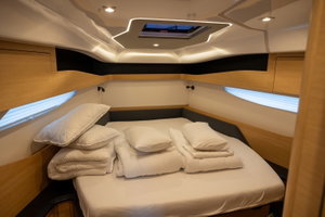 Elan E6 „Sailing Grace“ – fotka 17