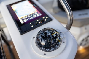 Elan E6 „Sailing Grace“ – fotka 11