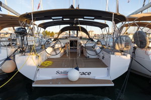 Elan E6 „Sailing Grace“ – fotka 1