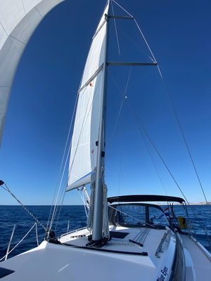 Bavaria C42 „Blue Eyes“ – fotka 5
