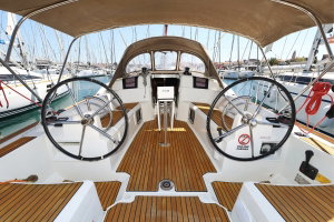 Sun Odyssey 389 „Eol“ – fotka 3