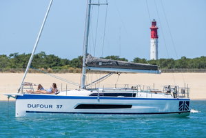 Dufour 37 „Skiona“ – fotka 4