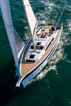 Dufour 37 „Skiona“ – fotka 5